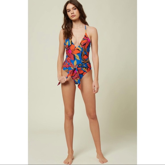 O’Neill ‘Gala’ V Neck One Piece - Picture 3 of 7